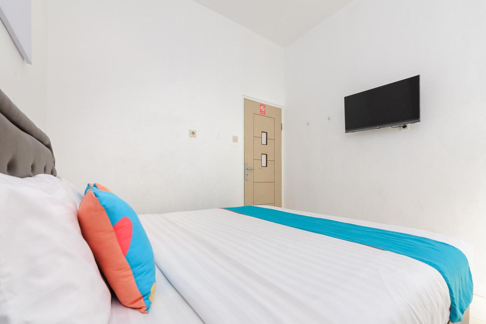 Sans Hotel La Vida Malang Ngadipuro Bagian luar foto