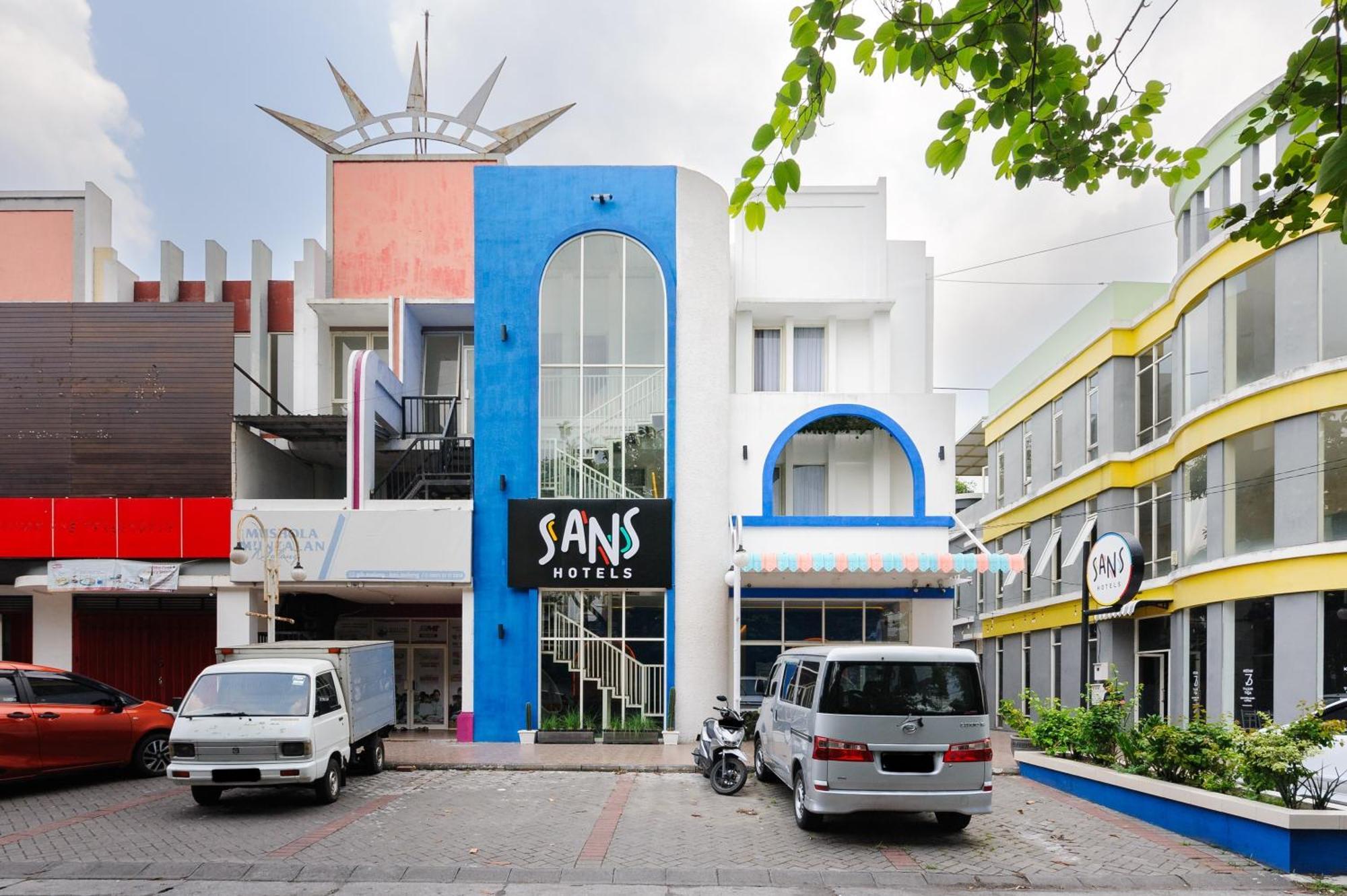 Sans Hotel La Vida Malang Ngadipuro Bagian luar foto