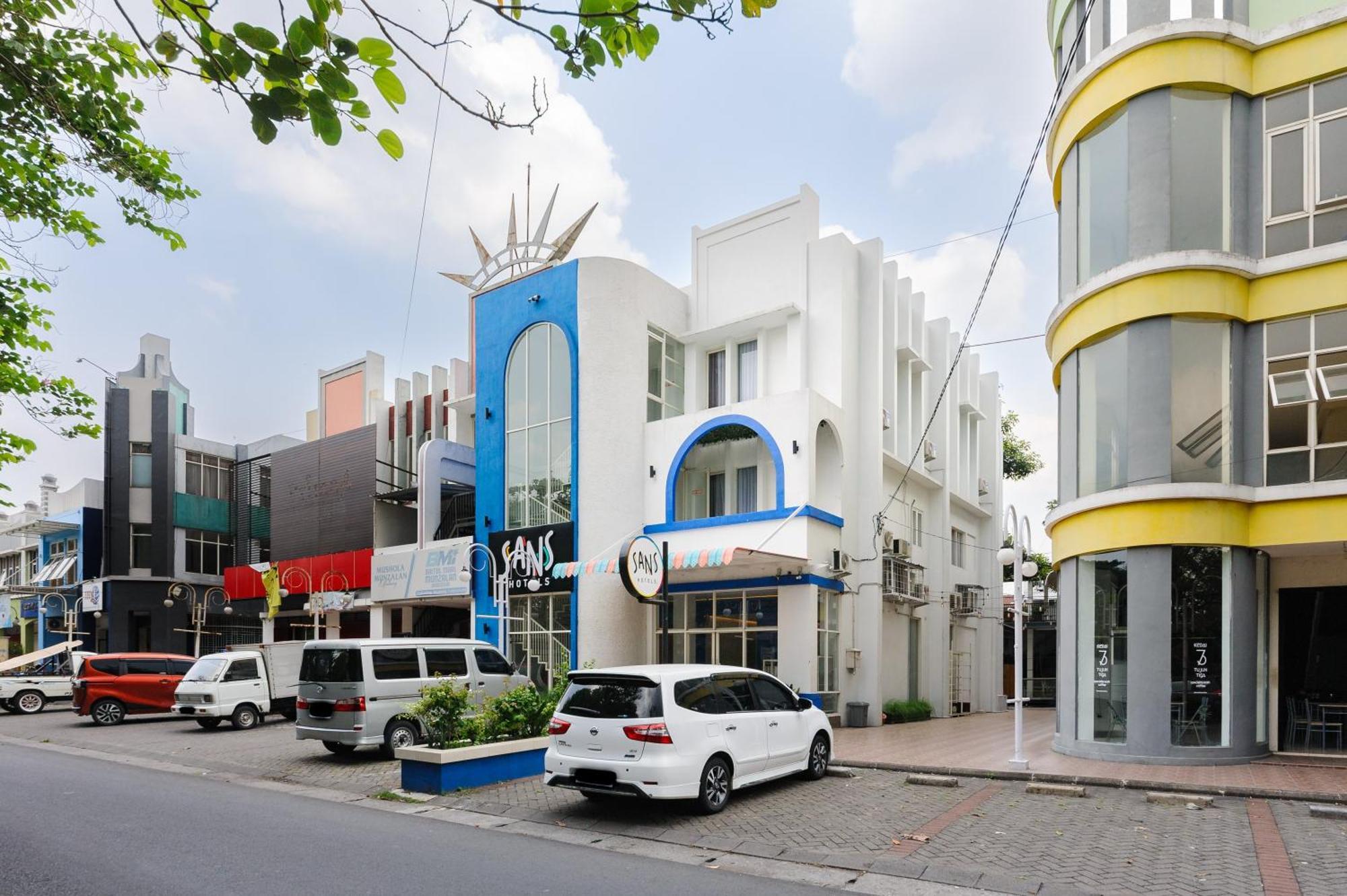 Sans Hotel La Vida Malang Ngadipuro Bagian luar foto